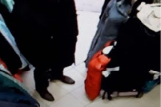 Иркутянин похитил 40 тысяч рублей у работниц вещевого рынка