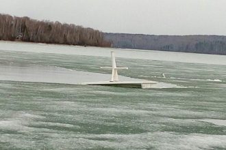 Два судна потонули на Иркутском водохранилище