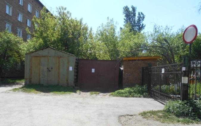 На территории Октябрьского округа Иркутска вывезут около 130 незаконных гаражей