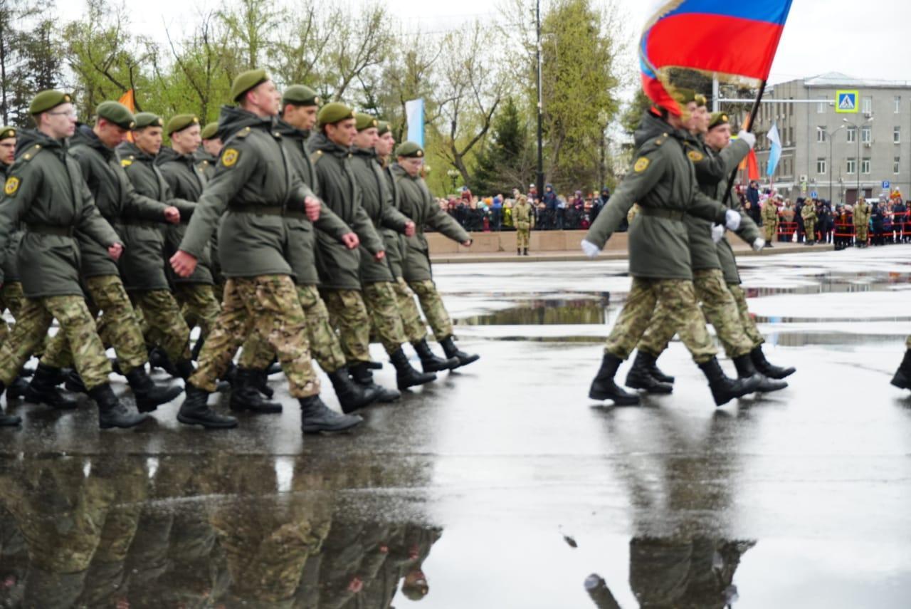 Победа иркутск. В каком году в Иркутске был парад.