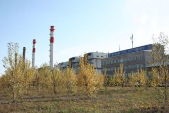 На Братском заводе ферросплавов продолжают обновлять оборудование для снижения выбросов