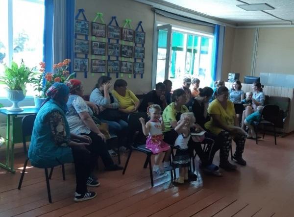 В пострадавших от паводка районах Иркутской области работают консультационные пункты