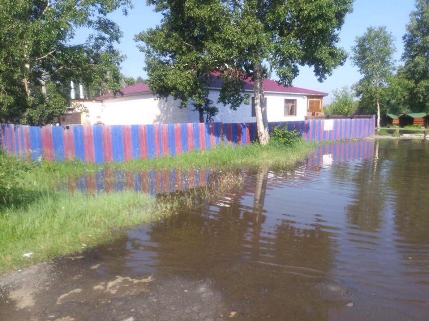 Противопаводковые мероприятия проводят в Иркутском и Шелеховском районах