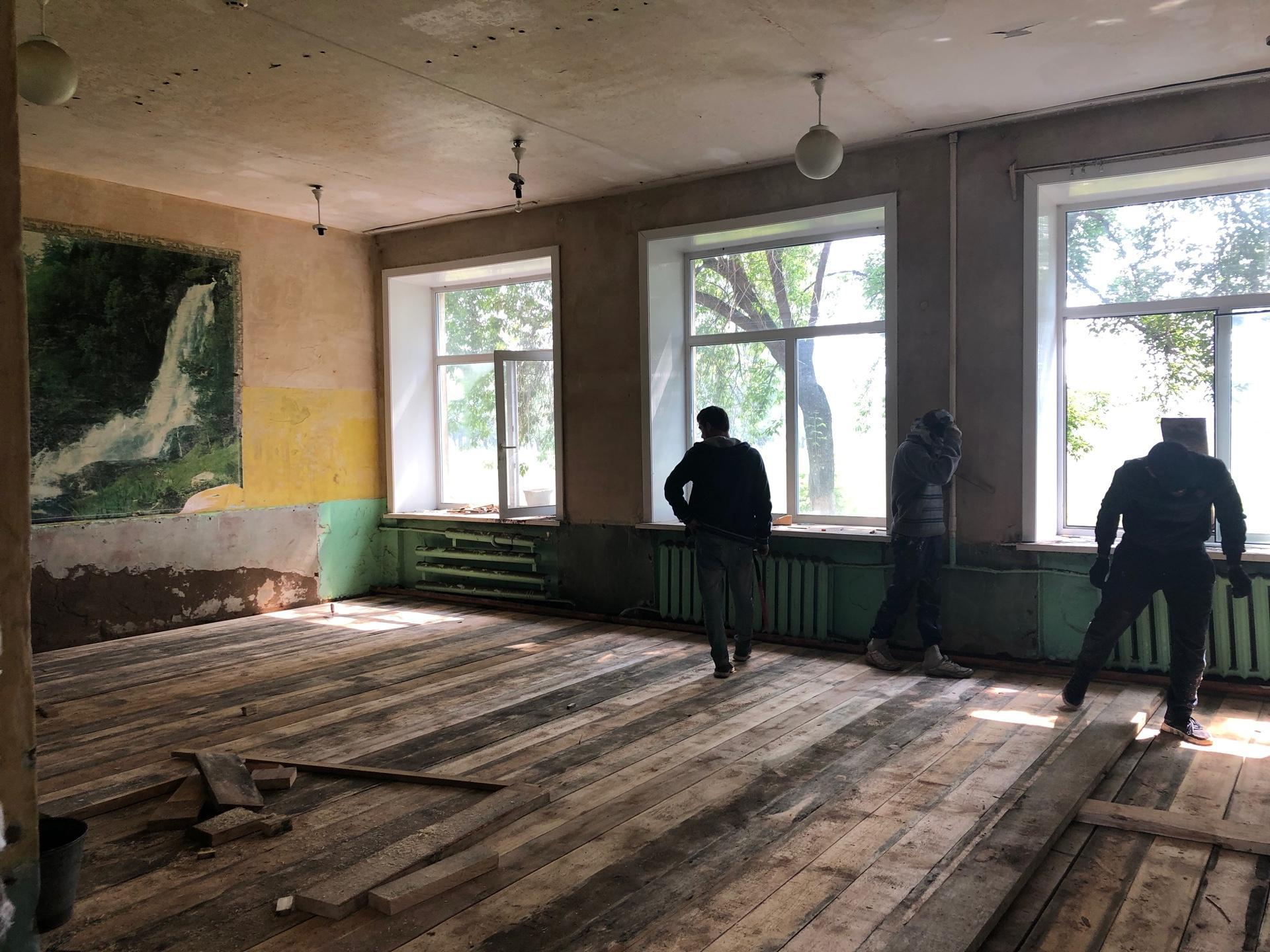 Социальные объекты, сильно пострадавшие во время паводков, начали капитально ремонтировать