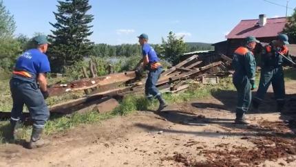 В зоне ЧС продолжаются аварийно-восстановительные работы