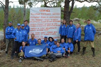 Волонтеры обустроили туристическую тропу до утеса Саган-Заба в Прибайкальском нацпарке