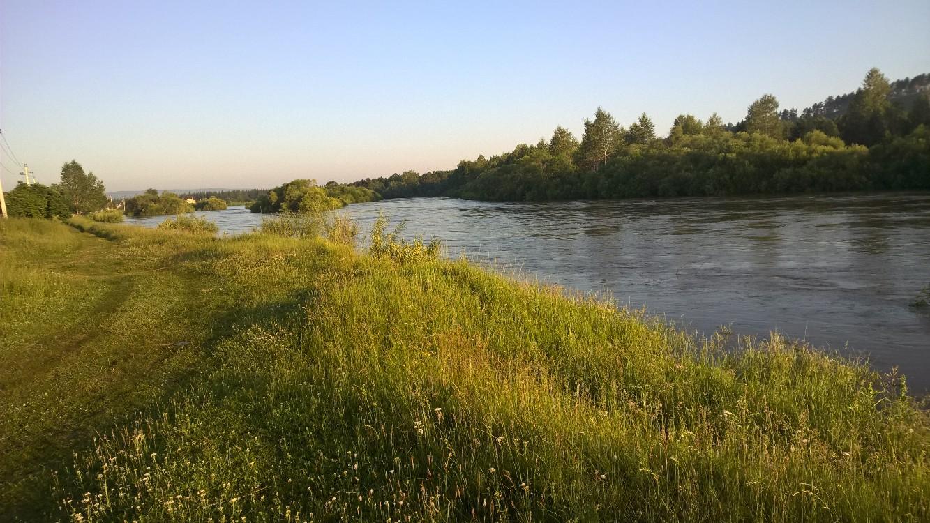 За ночь уровень реки Иркут поднялся в Шелеховском районе. Пиковые отметки уже близки