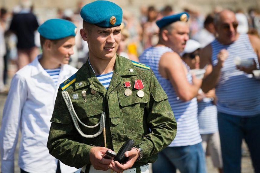 День воздушно-десантных войск России отметят в Иркутске