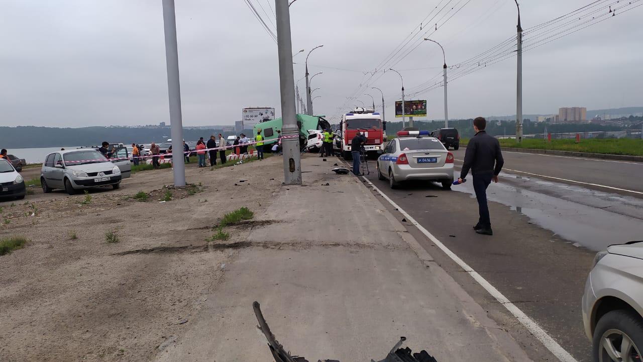 Обвинение предъявили директору транспортного предприятия, который нарушил требования безопасности, повлекшему ДТП на плотине
