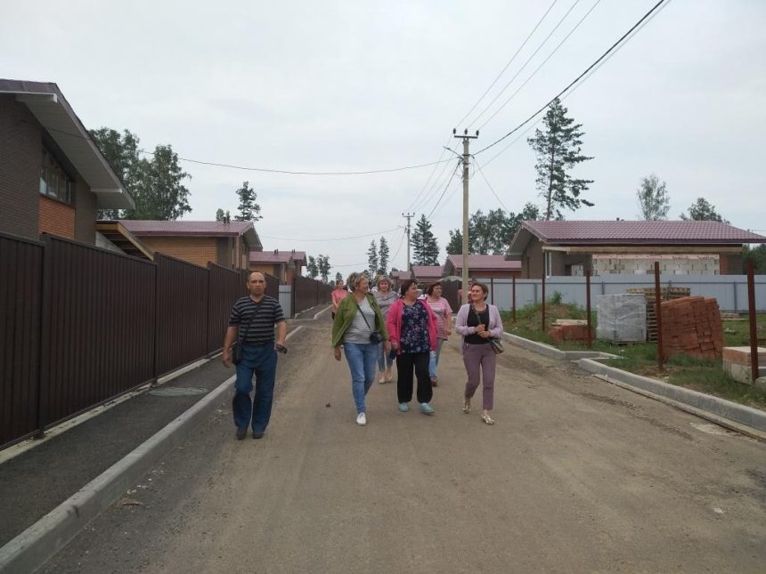 Тулунчале посетили дома в Иркутске, которые могут приобрести за жилищные сертификаты