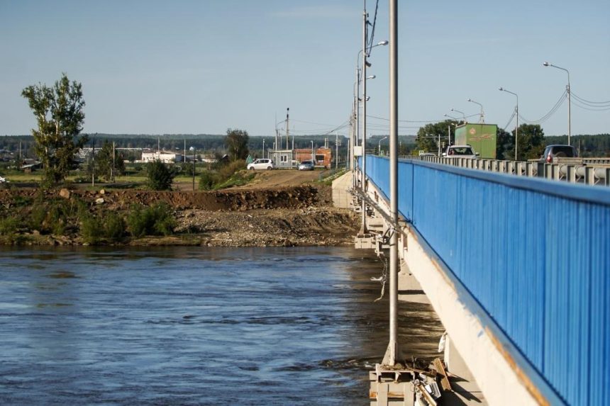 В подтопленных районах Иркутской области построят 13 гидротехнических сооружений для защиты от паводков