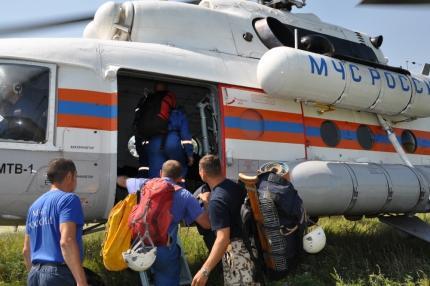 Вертолет Ми-8 направили на поиски пропавшего в горах Слюдянского района скайраннера