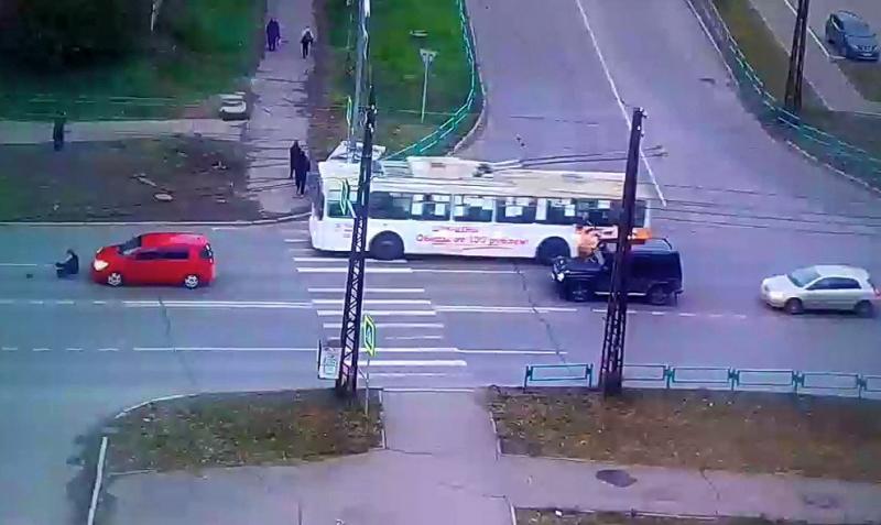 Полиция Братска установила личности трех водителей, сбивших пешеходов и скрывшихся с места ДТП