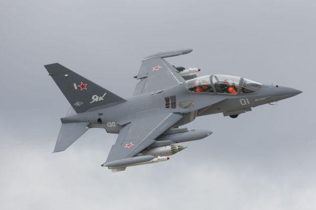 Иркутский самолет ЯК-130 примет участие в авиасалоне в Дубае