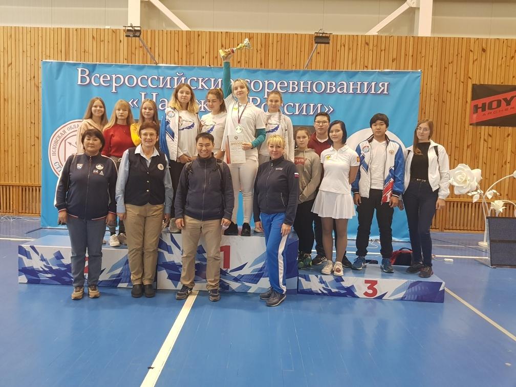 Иркутянка Арина Добрынина заняла первое место на всероссийских соревнованиях по стрельбе из лука «Надежды России»