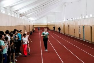Легкоатлетический манеж стадиона "Труд" отремонтировали в Иркутске