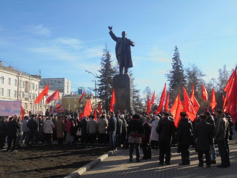 Шествие и митинг пройдут в Иркутске 7 ноября