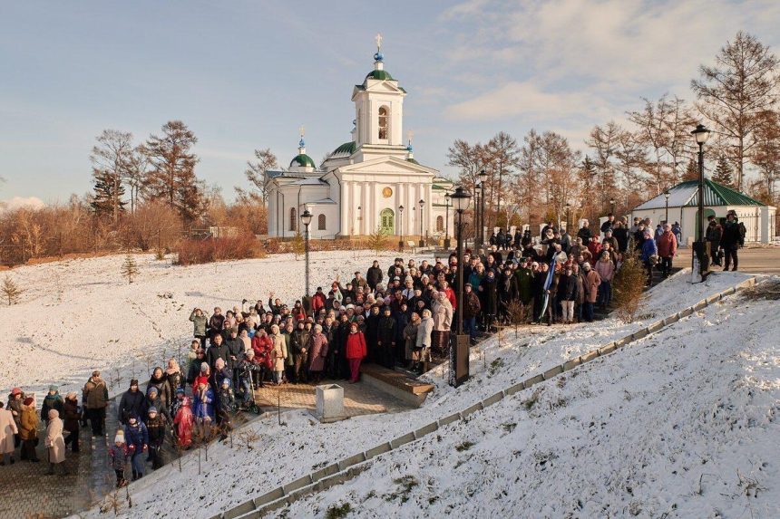 «Шествие памяти» прошло в Иркутске в честь Дня народного единства