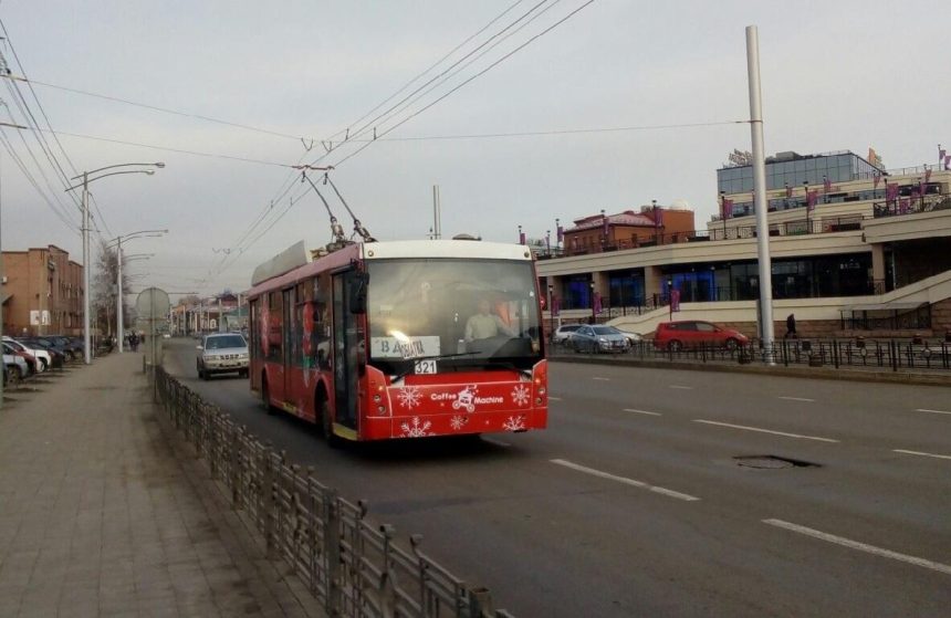 Троллейбусную линию по Академическому мосту Иркутска откроют в конце ноября