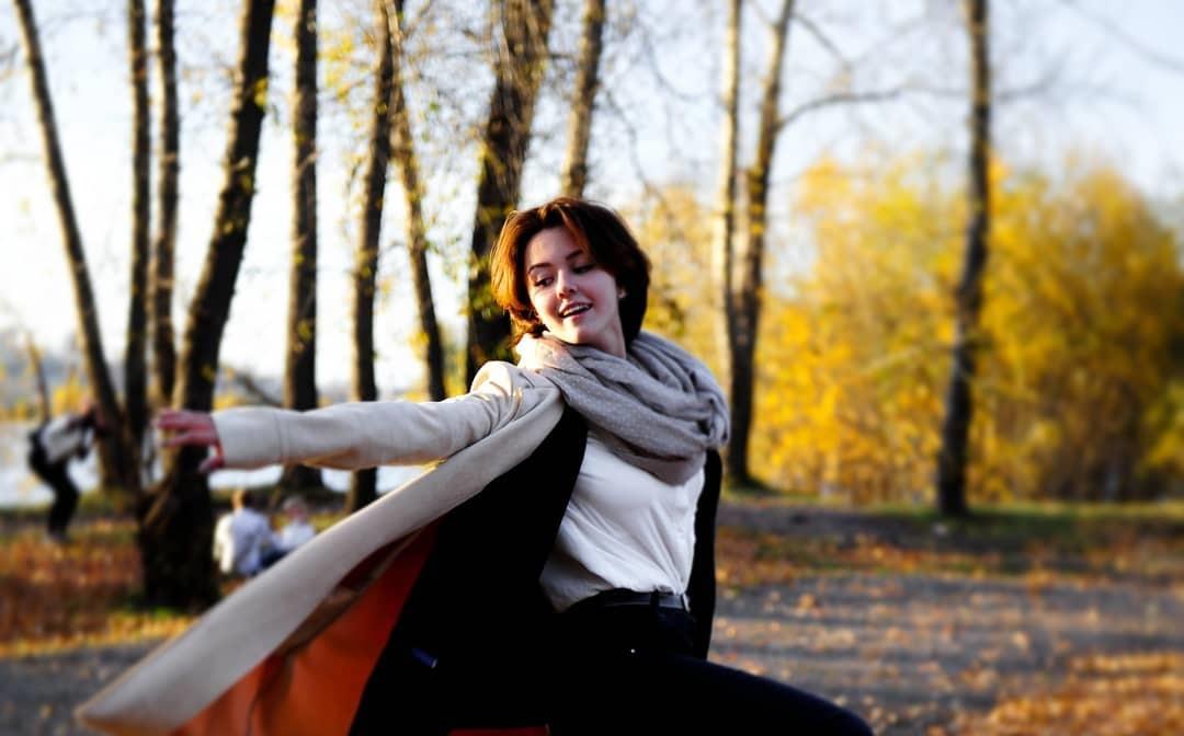 19-летней иркутянке установят бионический протез руки, который помогли купить следователи СКР