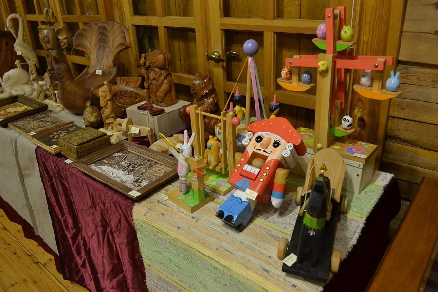 В Иркутске впервые выберут лучших резчиков по дереву