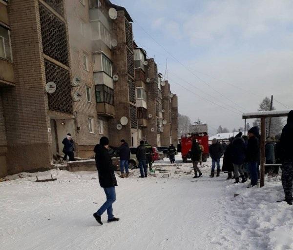 В переулке Пограничный в Иркутске произошел пожар в многоквартирном доме