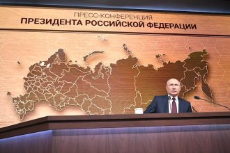 Владимир Путин прокомментировал снятие с должности Сергея Левченко