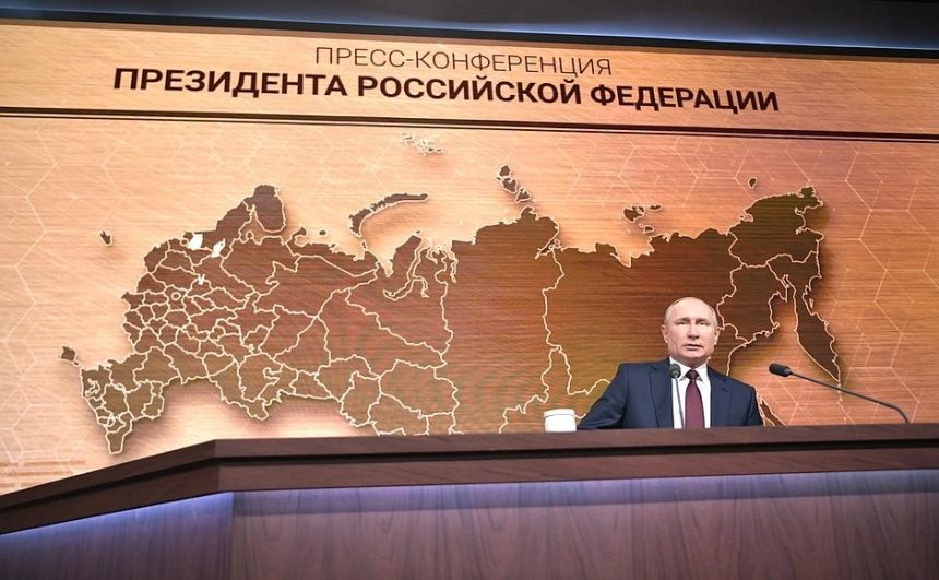 Владимир Путин прокомментировал снятие с должности Сергея Левченко