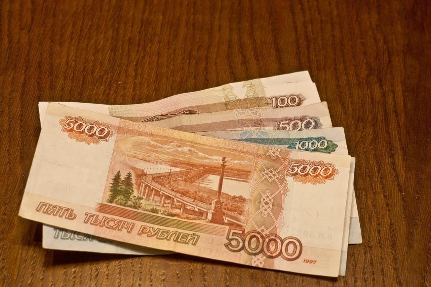 Иркутянин не смог выехать в командировку из-за долга 700 тысяч рублей по кредиту