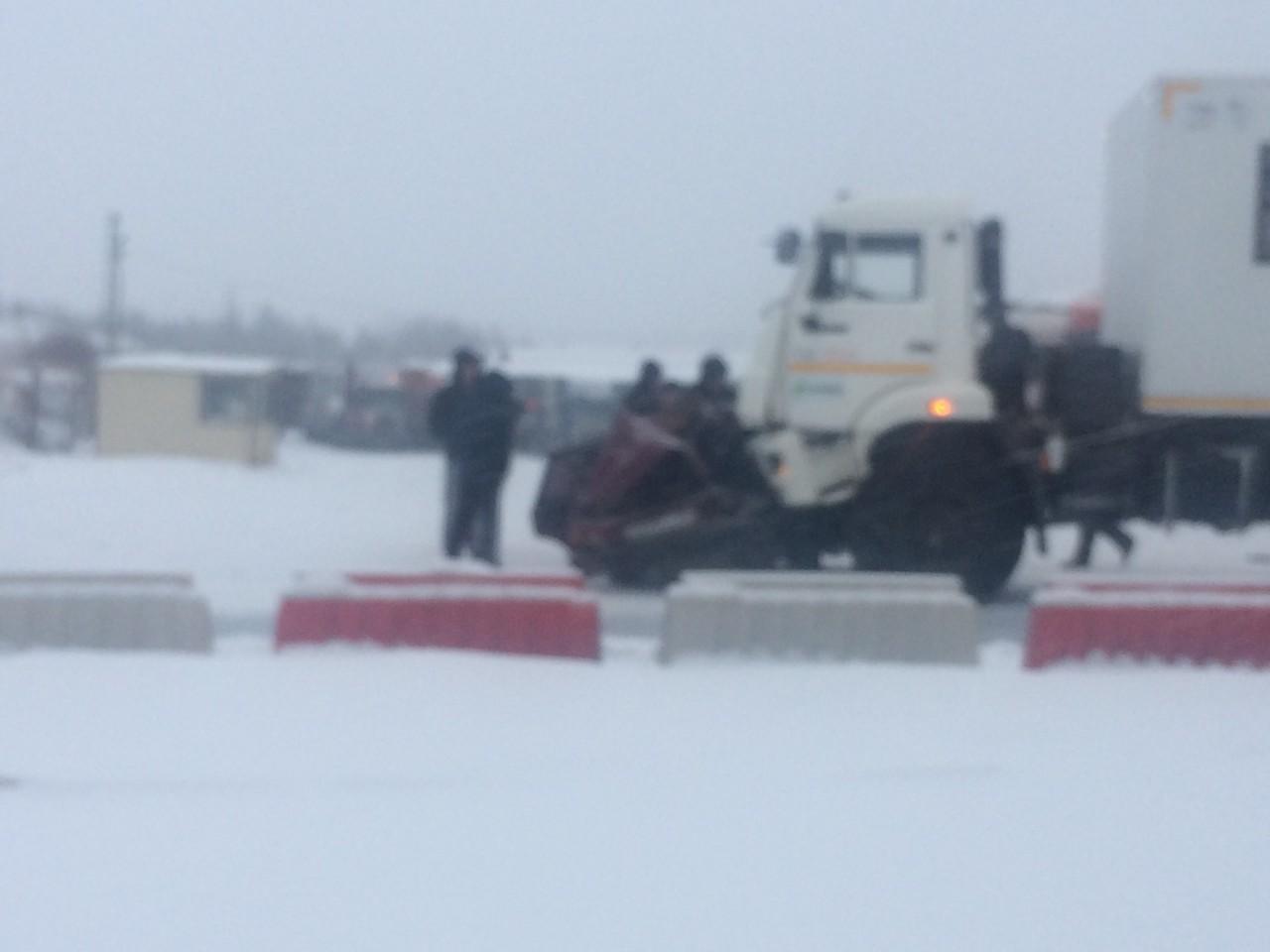 Три человека погибли в Братске в столкновении ВАЗа и грузовика