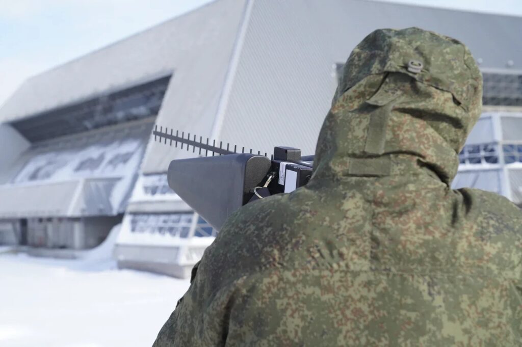 Антитеррористические учения прошли в иркутском ледовом дворце «Айсберг»