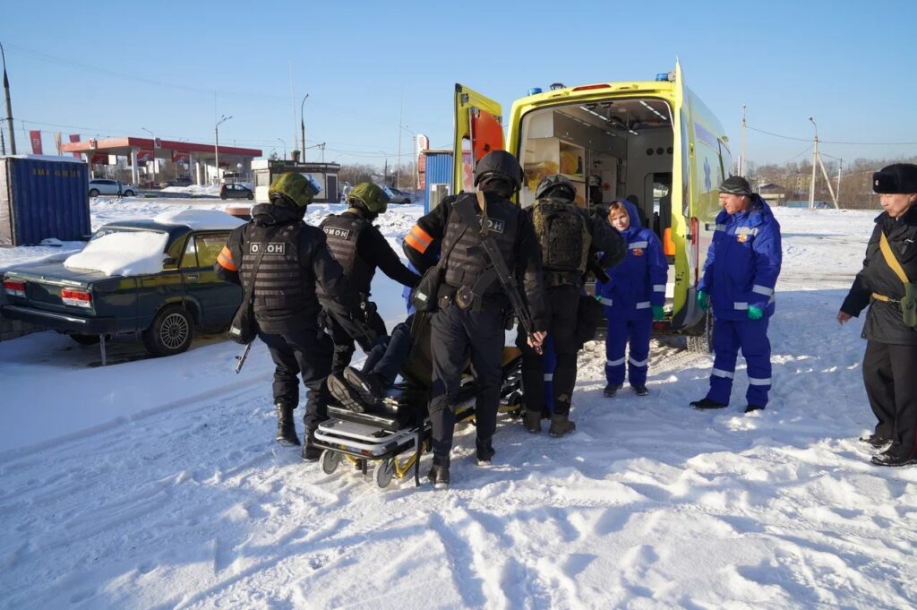 Антитеррористические учения прошли в иркутском ледовом дворце «Айсберг»