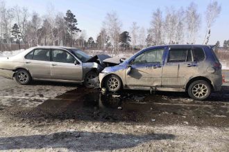 Двое человек погибли в автомобильной аварии в Усольском районе