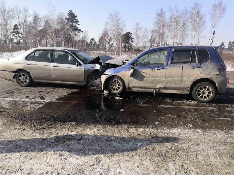 Двое человек погибли в автомобильной аварии в Усольском районе