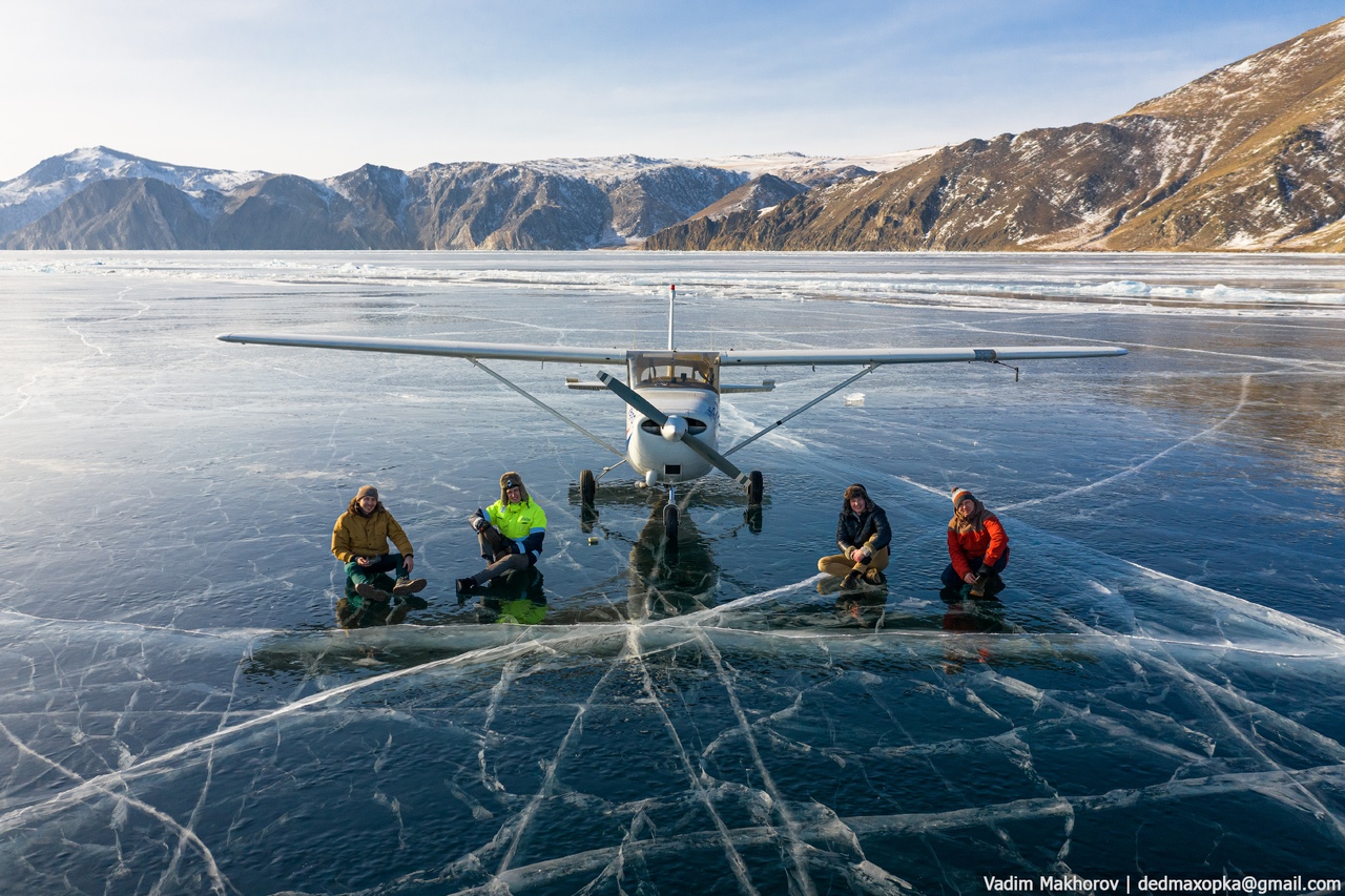 Путешественник из Новосибирска посадил самолёт на лёд Байкала