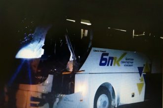 Рейсовый автобус с пассажирами попал в ДТП с грузовиком на трассе "Братск - Усть-Илимск"