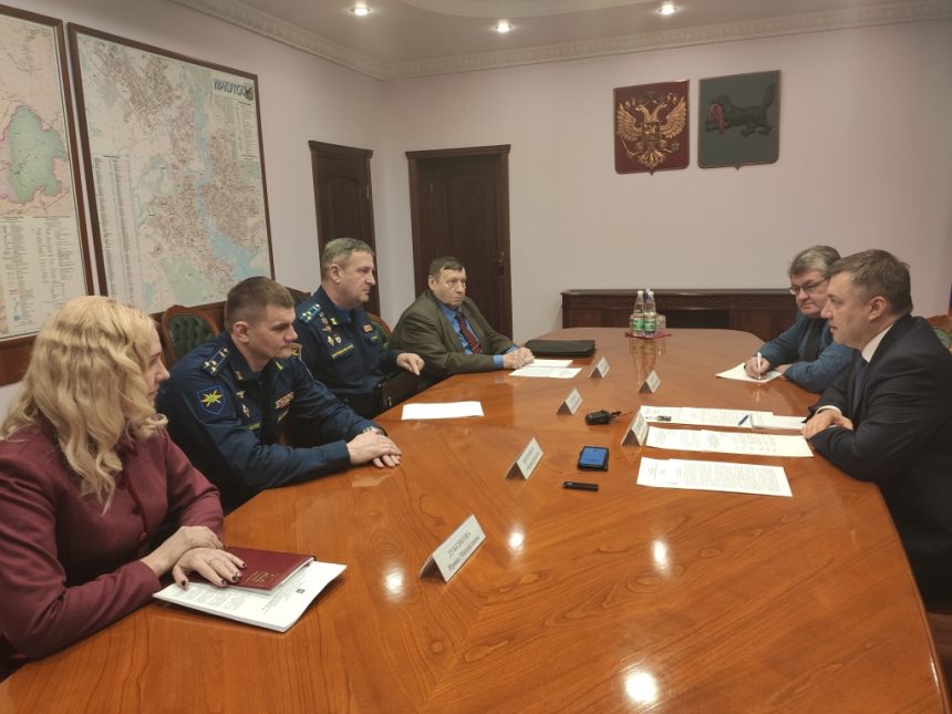 Власти Иркутской области просят Минобороны передать пустующее жилье в военном городке Средний Усольского района