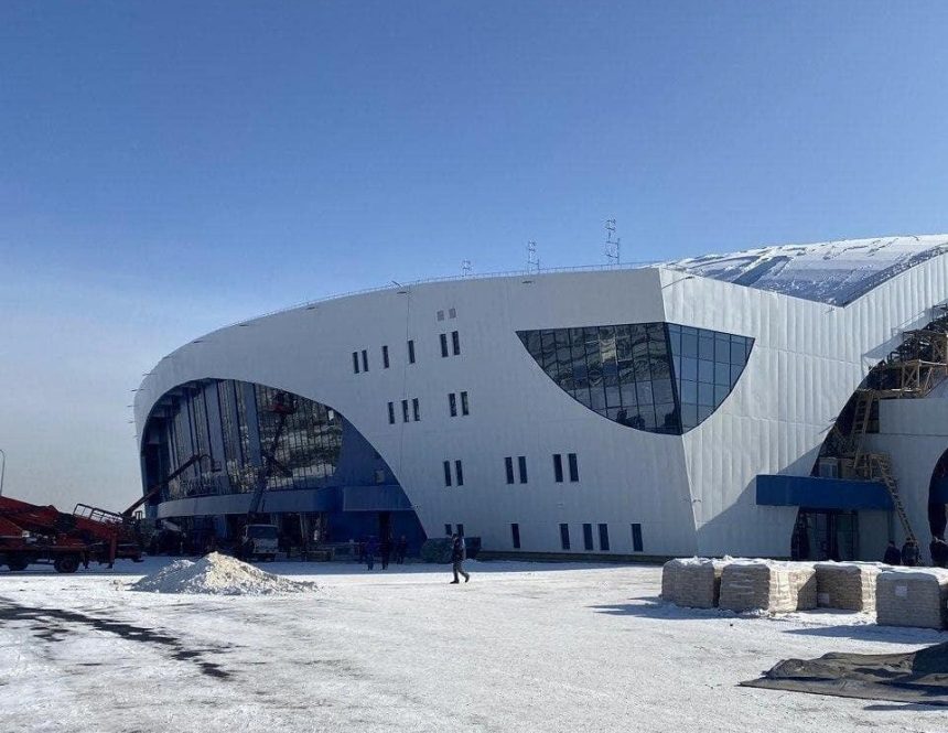 Более 30 миллионов рублей потратят на вывеску и освещение нового ледового дворца в Иркутске