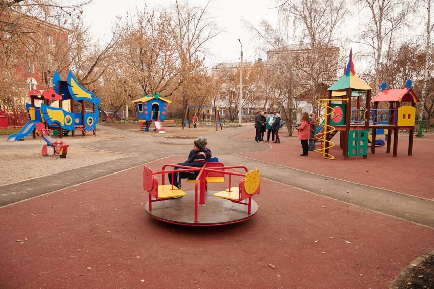 Доступ на детские площадки Иркутска ограничат из-за коронавируса