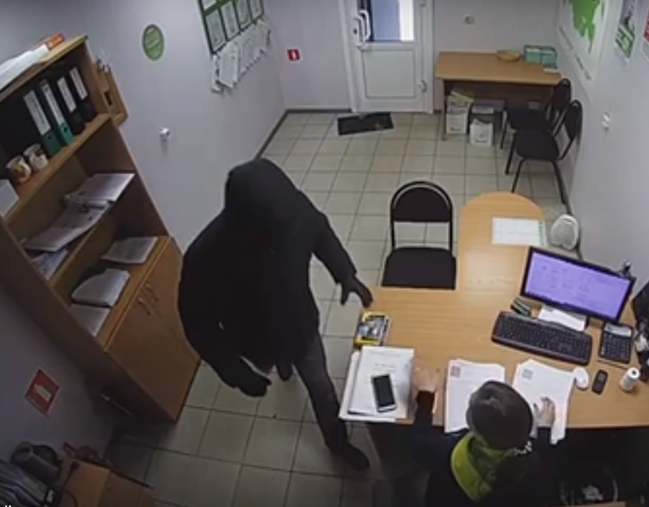 Подозреваемого в нападении на офис микрозаймов задержали в Усть-Куте