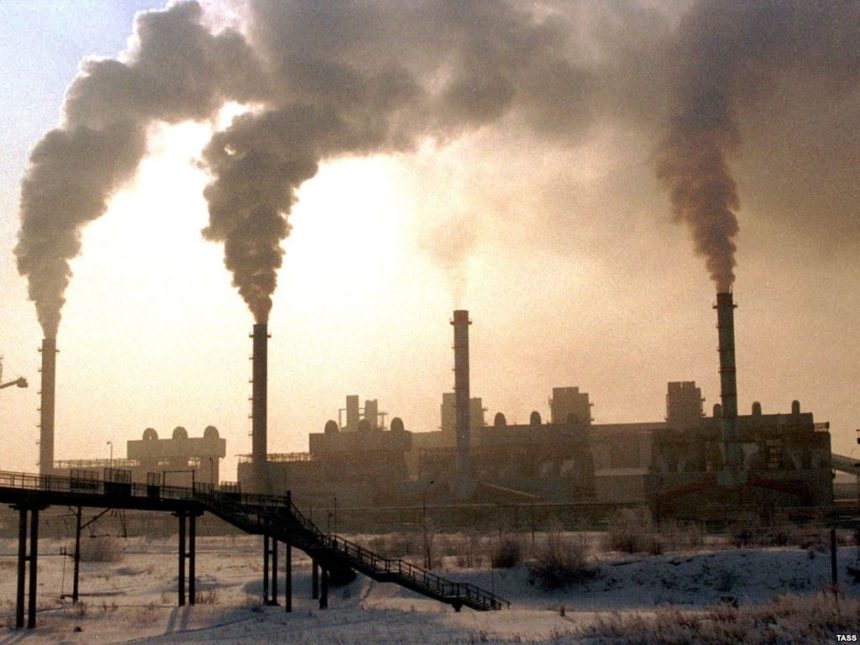 Прокуратура: Филиал "Группы Илим" и "РУСАЛ Братск" не снизили выброс загрязняющих веществ в период неблагоприятных метеоусловий
