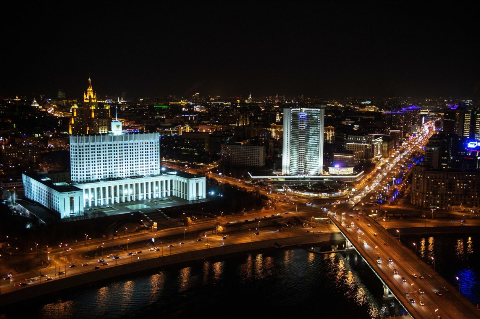 Россия закрывает границы для иностранцев с 18 марта
