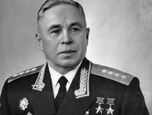 Белобородов Афанасий Павлантьевич – один из героев Великой Отечественной войны.