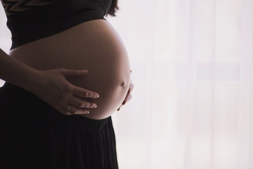 Беременных женщин начнут проверять на коронавирус в Приангарье