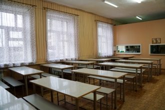 Детям Приангарья, которым положено бесплатное питание в школах, на время изоляции выдадут сухпайки