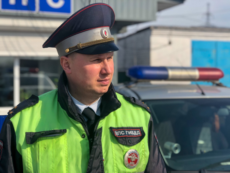 Полицейский помог иркутянам быстро довезти ребенка с травмой до больницы