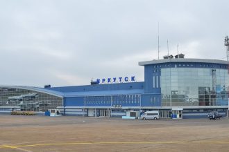 Полные залы аэропорта до коронавируса и пустые после. Видео