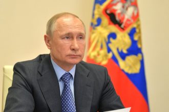 Президент предложил направить в регионы дополнительно 200 млрд рублей