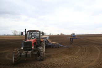 Сельхозорганизации Приангарья работают по плану - минсельхоз