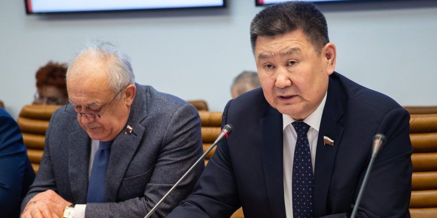 Сенатор от Иркутской области предложил ввести в стране режим ЧС